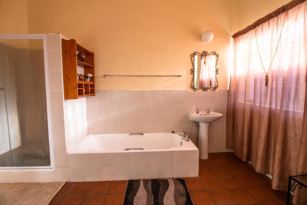Jennis Place Graaff-Reinet Exterior foto